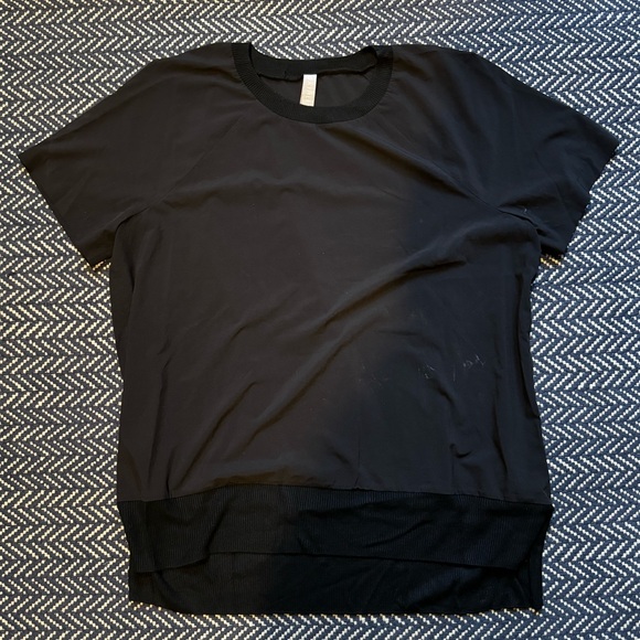 Athleta black t-shirt - Picture 1 of 6